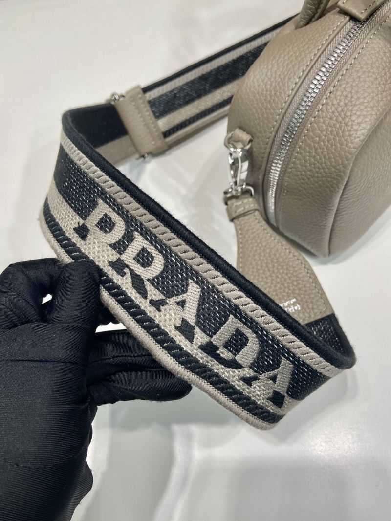 Pra*a top handle bags